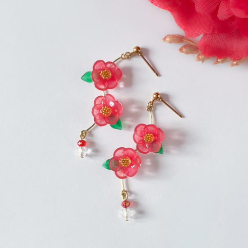 はぴ★様order♡ 赤丸イヤリング込み　NO.100 椿 ロング ピアス イヤリング ノンホールピアス 揺れる 赤 クリスマス