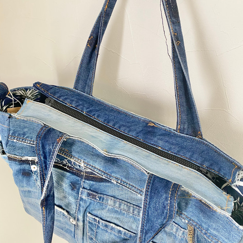 デニム リメイク バッグ 大きいサイズ ポケットたくさん トートバッグ