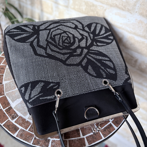 新作｜黒バラモチーフのシックな3wayがま口バッグ＊A4対応