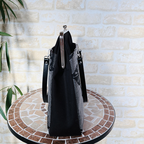 新作｜黒バラモチーフのシックな3wayがま口バッグ＊A4対応＊ブラック