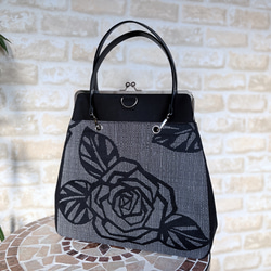 新作｜黒バラモチーフのシックな3wayがま口バッグ＊A4対応
