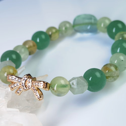 「秋色に映える、癒しのグリーンブレスレット」天然金色プレナイト*アベチュリン*フローライト　特価ブレス 3枚目の画像