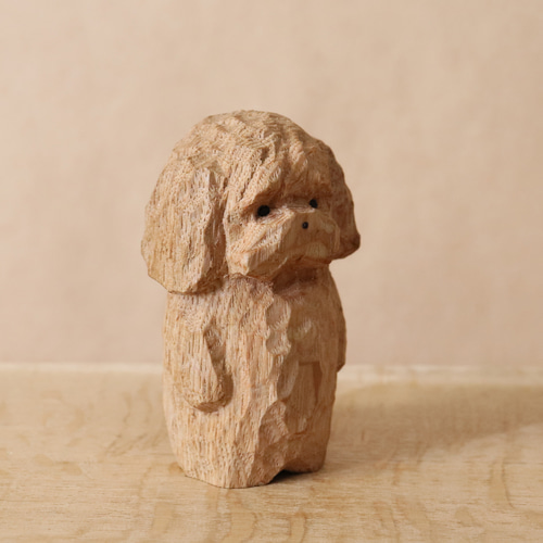 トイプードル 犬 木彫り 木製 置物 インテリア雑貨（木材：タモ）（No