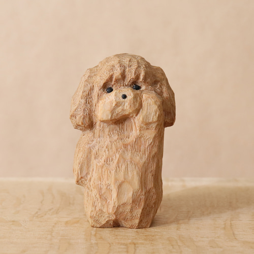 トイプードル 犬 木彫り 木製 置物 インテリア雑貨（木材：タモ）（No
