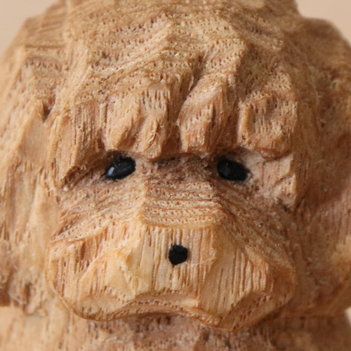 トイプードル 犬 木彫り 木製 置物 インテリア雑貨（木材：タモ）（No