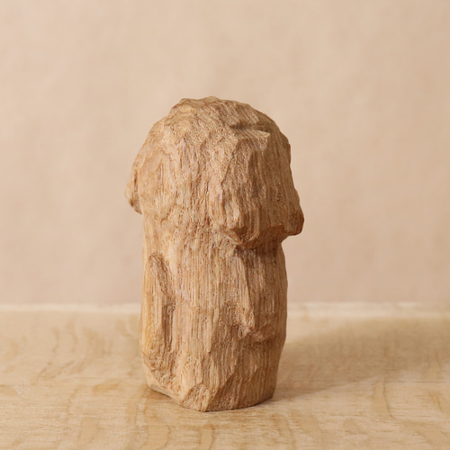 トイプードル 犬 木彫り 木製 置物 インテリア雑貨（木材：タモ）（No