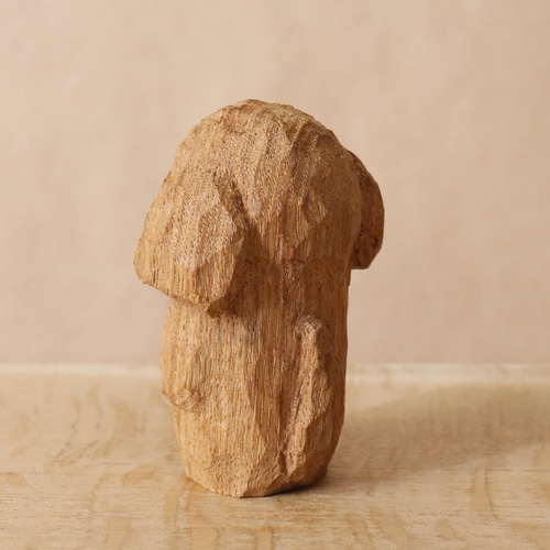 トイプードル 犬 木彫り 木製 置物 インテリア雑貨（木材：タモ）（No