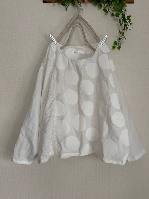春夏ふんわり水玉オフホワイトパッチcottonレースブラウス 1枚目の画像