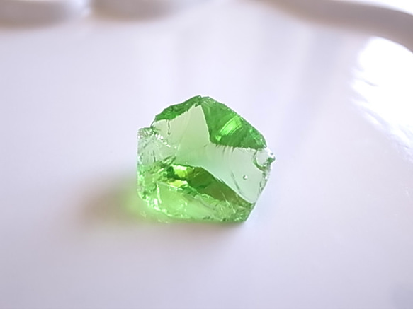 アンダラクリスタル マーリングリーン アメリカ・シェラネバダ産