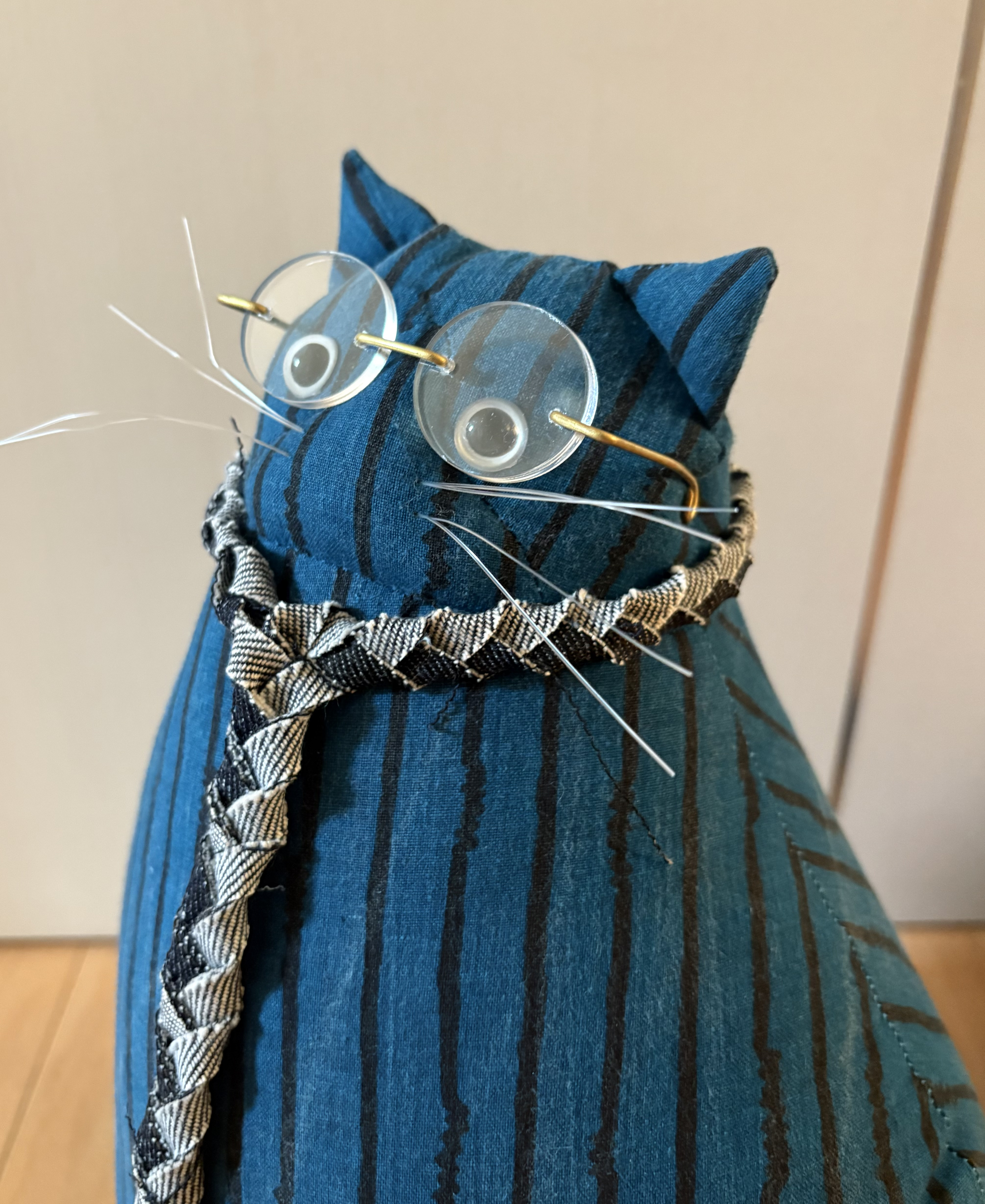 めがねをかけたねこ（スイカ）