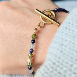 秋色 ◆フランスから届いたネイビーstoneとラブラドライトブレスレット カーキ サージカルステンレス 14kgfSV 7枚目の画像