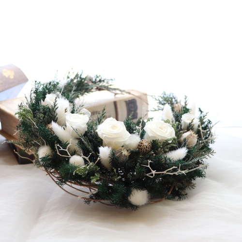 クリスマス2025】＊25センチ＊クレセントクリスマスリース～バラWHITE