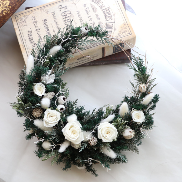 クリスマス2025】＊25センチ＊クレセントクリスマスリース～バラWHITE