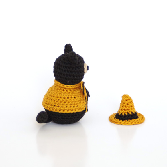 【yuj - süß line】魔女と黒猫とかぼちゃのあみぐるみ　ハロウィン　インテリア　季節の飾り物 12枚目の画像