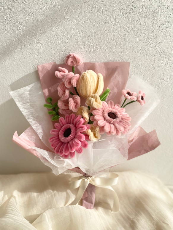 ガーベラ×チューリップのピンクブーケ モールフラワー｜お祝いや記念日