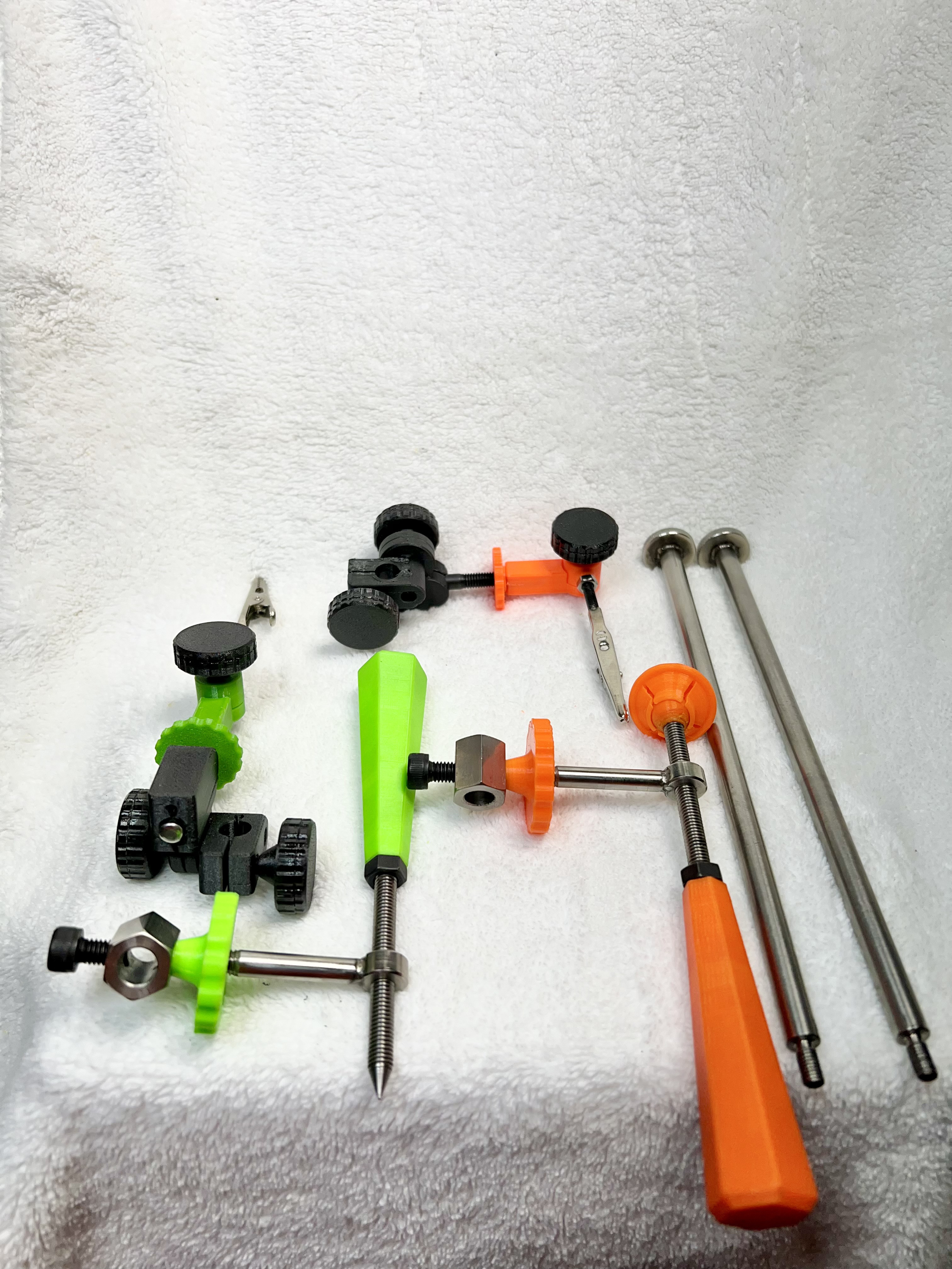 小型ワークステージ　クリップ/垂直固定子付き　ジグ　位置決めしやすい！