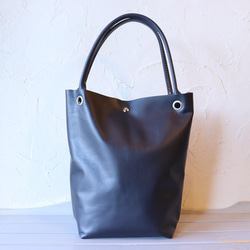 【日本製】Biabaggio ハンドメイド　1枚革　黒 トートバッグ 日本製】Biabaggio ハンドメイド 1枚革 黒 トートバッグ