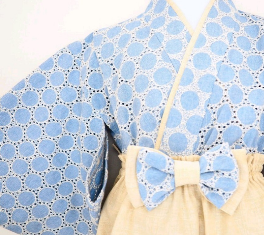 サークルレース刺繍☆ベビー袴☆やさしい空色のベビー袴☆０～３歳☆お食い初め☆男の子☆初節句☆ひな祭り