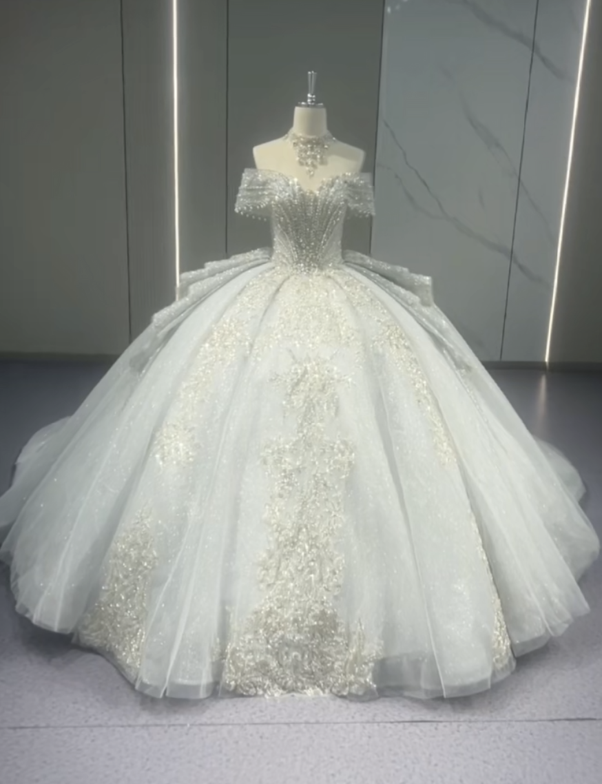 美品新作　ブルーグレー　オフショルダー　二の腕を隠せる　大人気ウェディングドレス　目立つおしゃれカラードレス前撮り結婚式 52,776円