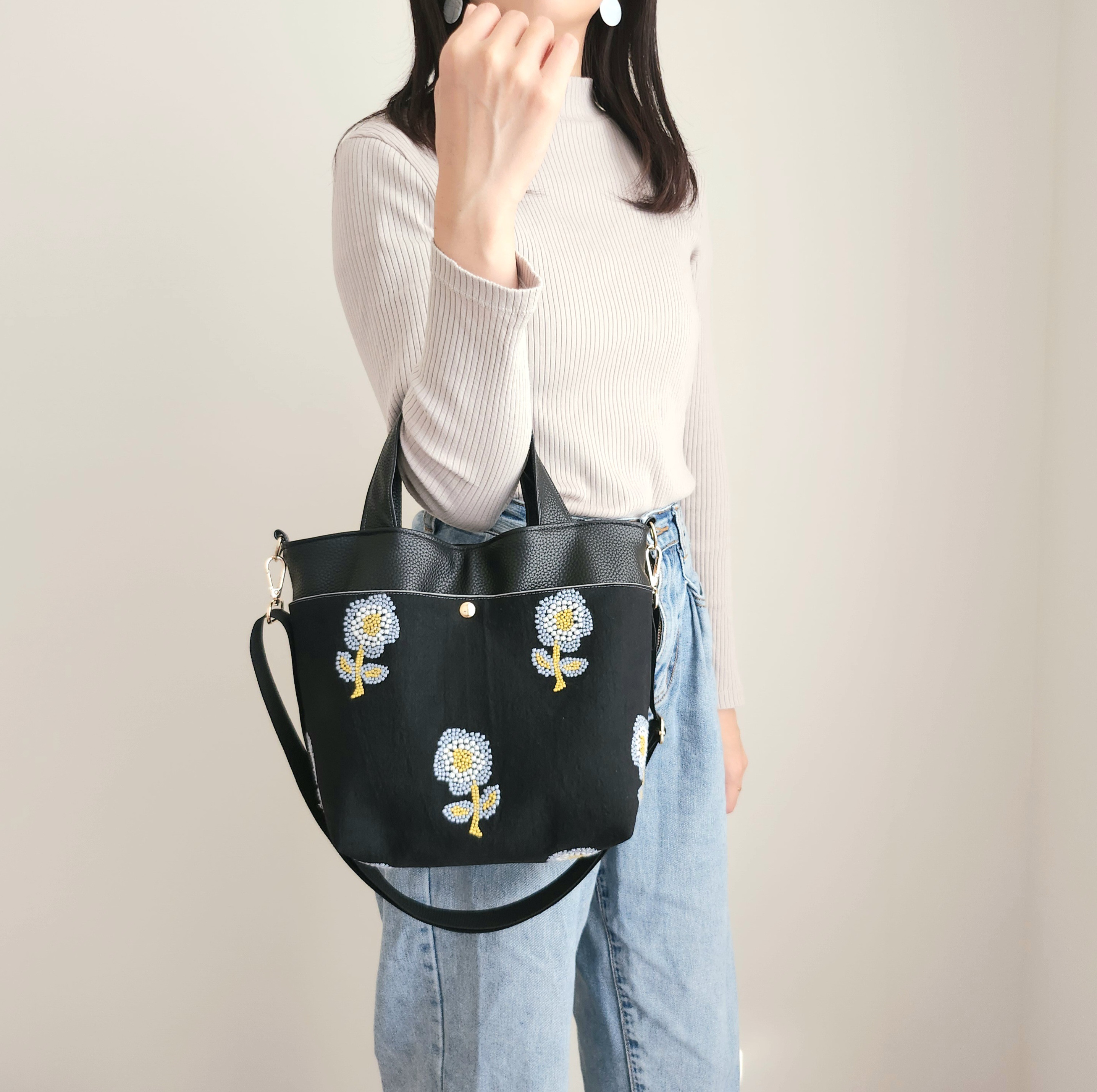 撥水レザー×BIGなお花刺繍の3WAYミニトートバッグ/手提げ　ショルダー　肩掛け 2WAY 5,112円