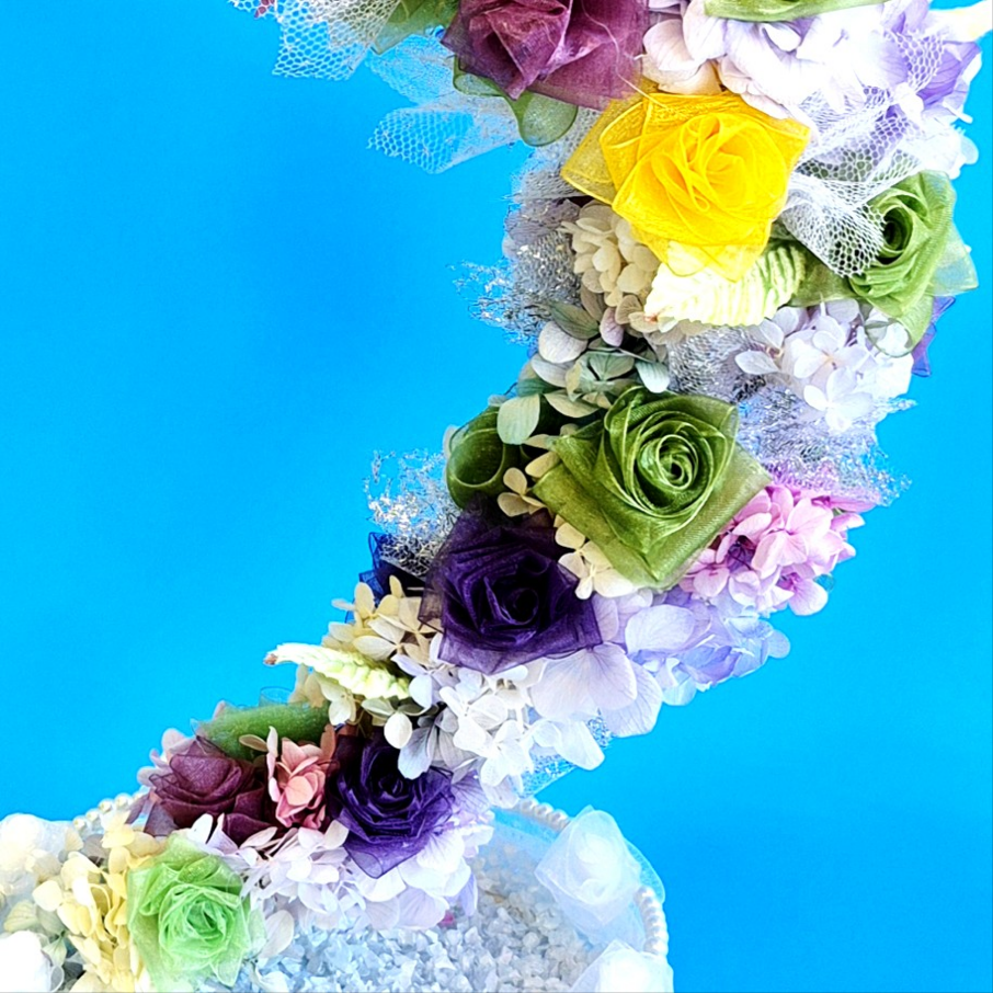 オーガンジーの薔薇とプリザーブド紫陽花の華やかなオブジェ　 ウインドウディスプレイやテーブルコーディネートにも素敵です