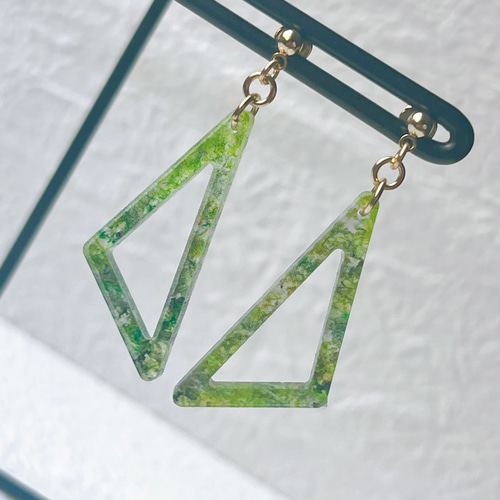 縁 Futi【アクリルピアス/イヤリング】 ピアス（スタッド・一粒） そと