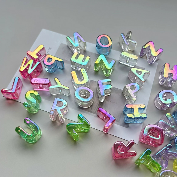 【5個】6mm穴　イニシャル　パーツ　ハンドメイド　ビーズ　材料　DIY  パラコード作品用　ライトピンク 7枚目の画像