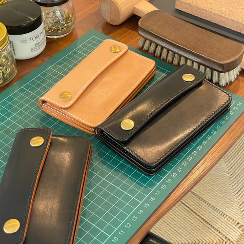 姫路レザー・手縫いミドルトラッカーウォレット／ メンズ レディース本