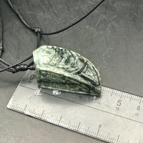 2025.9.27青銅古器　福寿喜楽財五福言霊石　糸魚川翡翠 2025.9.27青銅古器 福寿喜楽財五福言霊石 糸魚川翡翠 - メルカリ