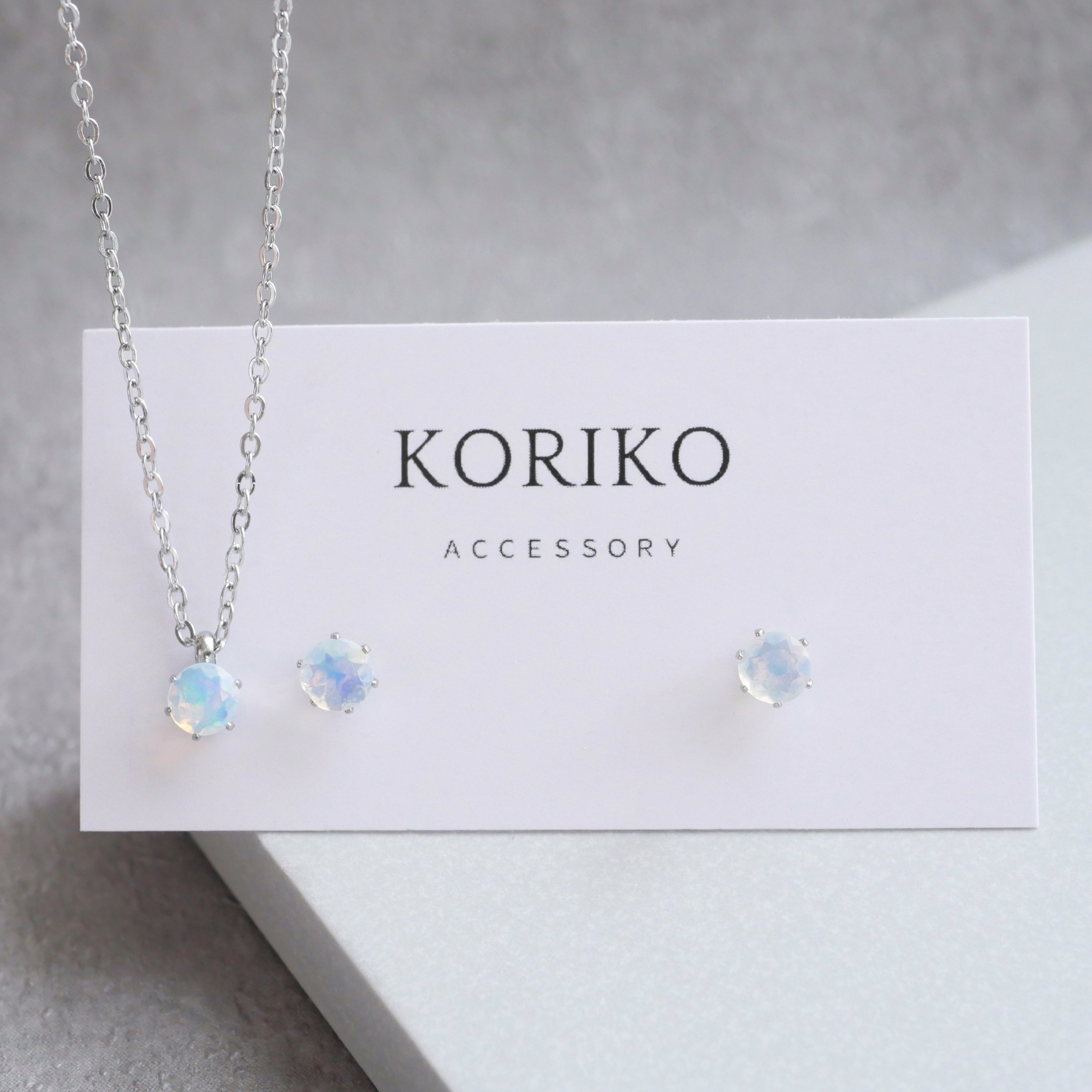 オパールの一粒ピアスとネックレスの2点セット　１０月誕生石 天然石　サージカルステンレス　金属アレルギー対応　小ぶり