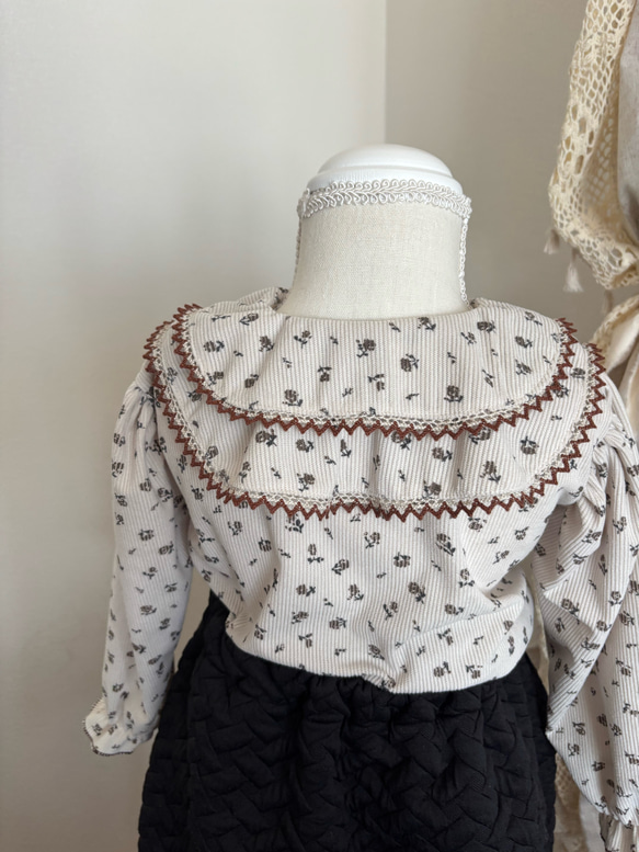 花柄コーデュロイセーラー襟ブラウス　秋服　子供服　キッズ服　韓国　ベビー服　80 90 100 コーデュロイ 5枚目の画像