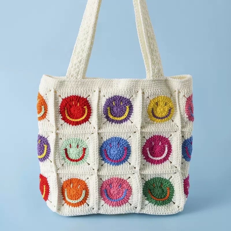 手作り 毛糸 かぎ針編み ニートショルダーバッグ トートバッグ【笑颜柄｜27枚のパネル拼接】white 1点