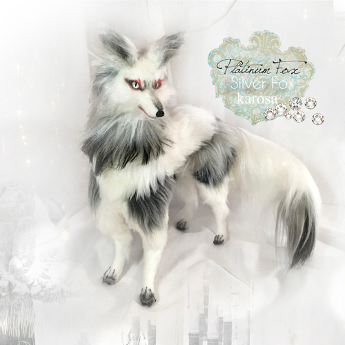 海外作家様作 アートドール キツネ 洋服セット アートドール 銀狐