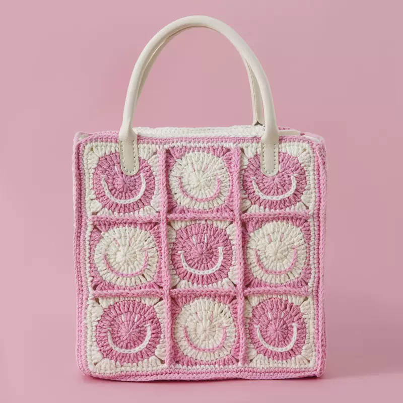 毛糸 手作り 手編み 手提げバッグ ハンドバッグ トートバッグ 誕生日 プレゼント【パープルカラー｜笑顔18個】1点