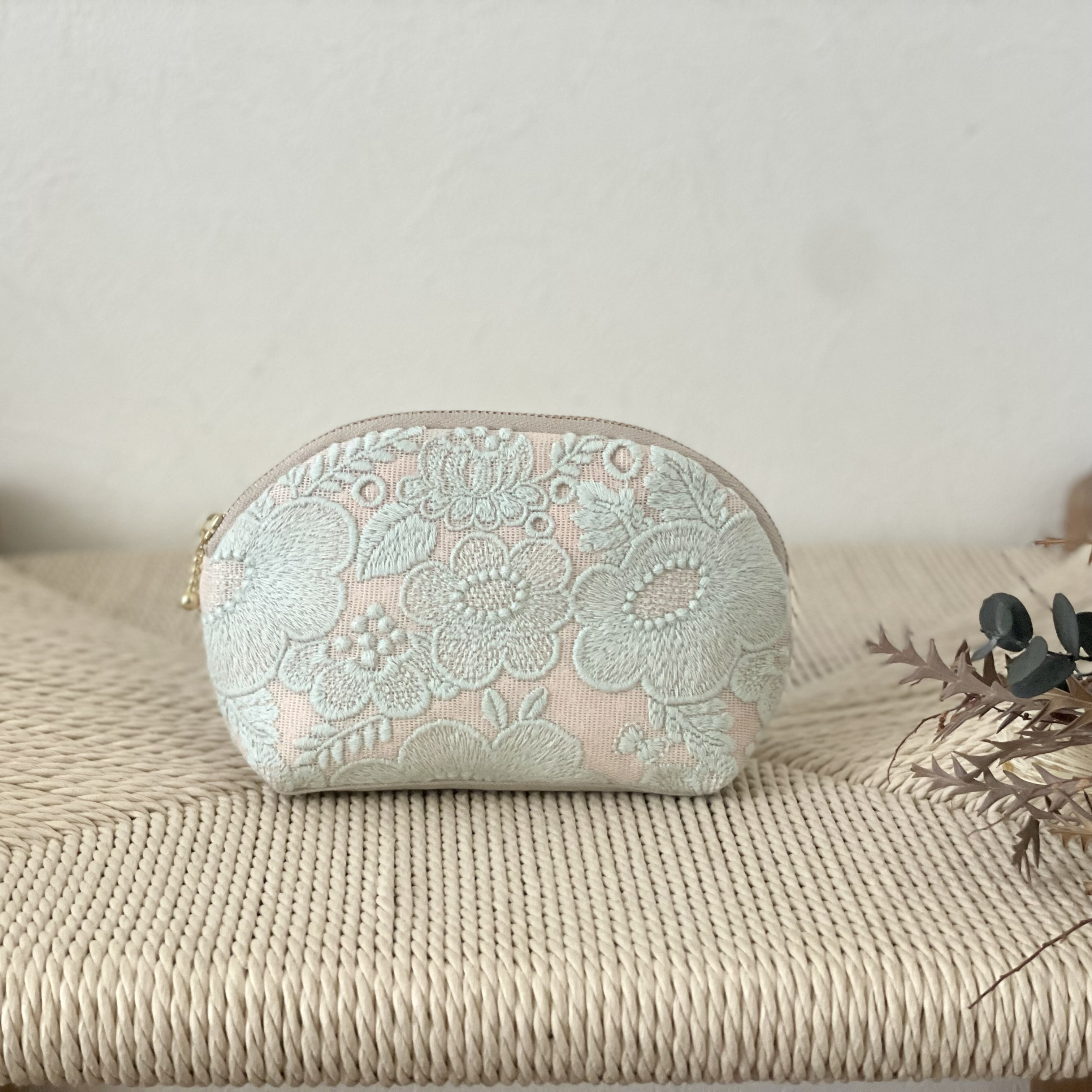 ⚮̈ミナペルホネン　シェルポーチ　smile flower