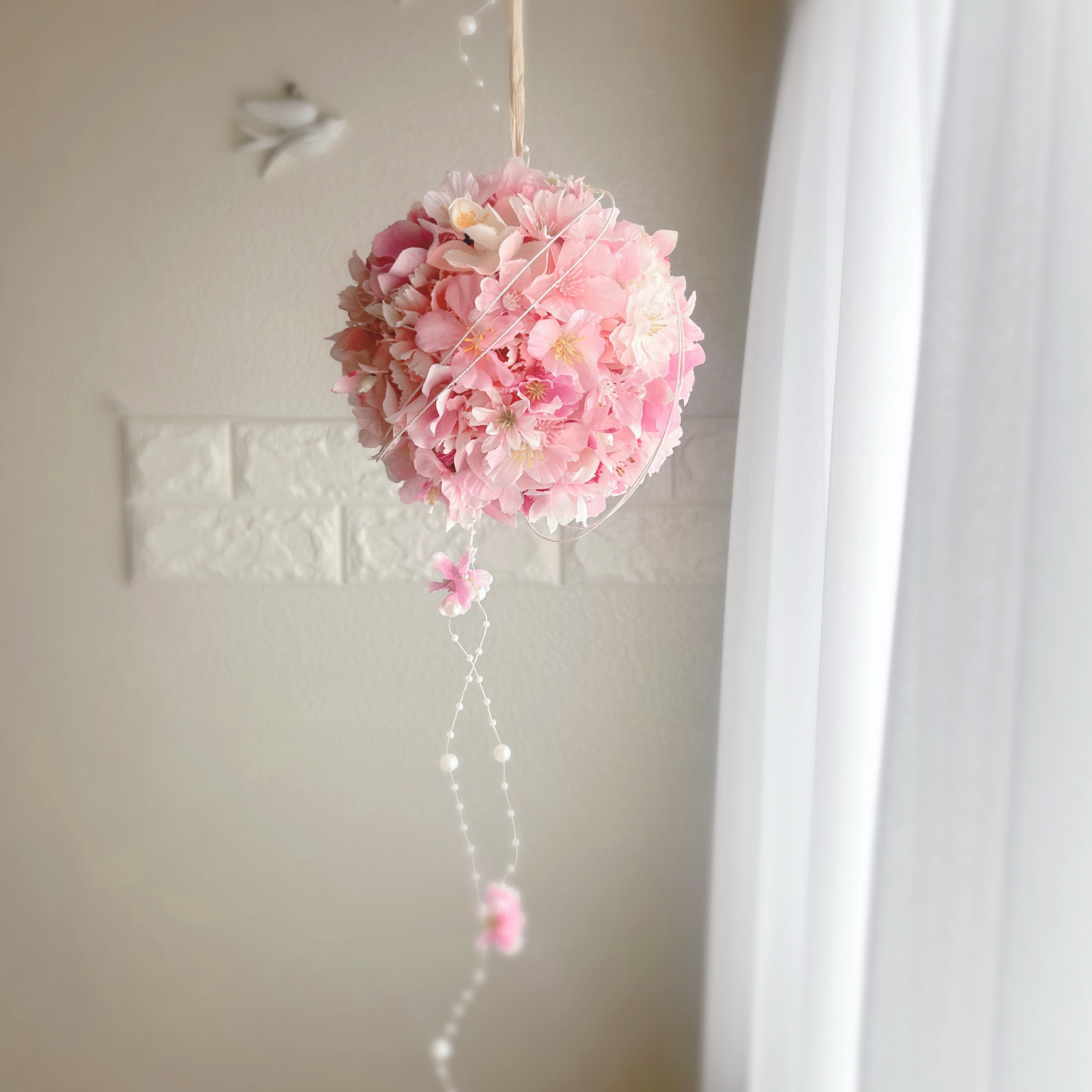 【再販×2】桜ピンクのフラワーフライングボール 直径15cm フラワーボール ひなまつり 雛飾り 春 春色 窓辺 造花