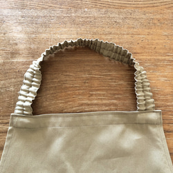 キッズエプロン 1人で着れる 子どもエプロン 140 子供エプロン 男の子エプロン 女の子エプロン 三角巾 モカベージュ 3枚目の画像