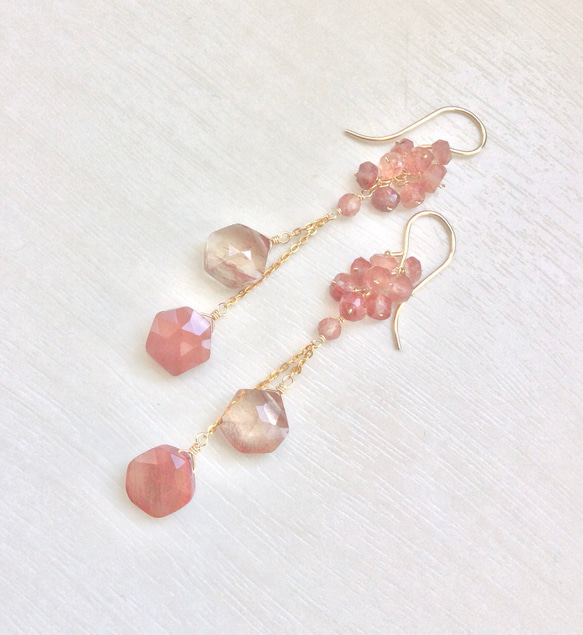 秋色アンデシンのロングピアス 2枚目の画像