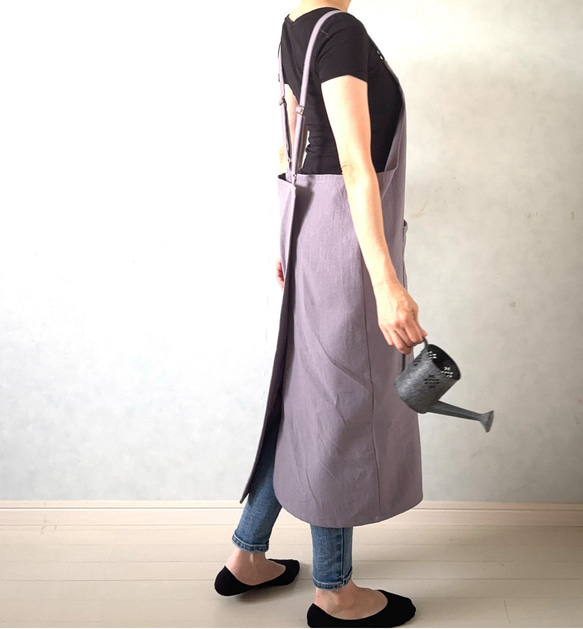 新色追加‼アジャスターで着心地満点！ラップ型エプロン ・スモーキーパープル 1枚目の画像