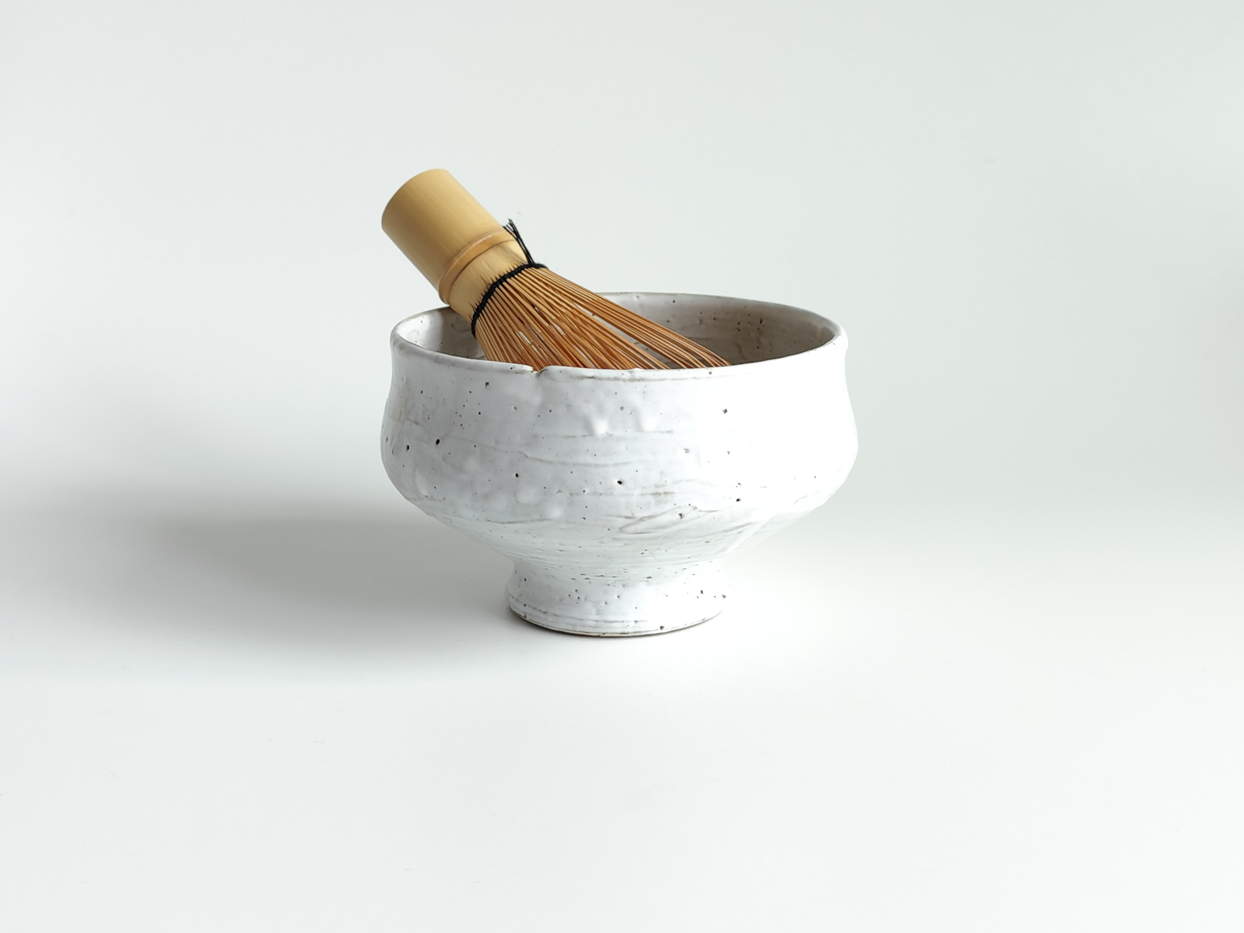 斑白釉 高台茶碗 抹茶茶碗｜WT-0102＊還元焼成