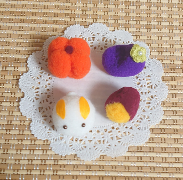 ポンポン飾り♪うさぎ饅頭と秋の味覚盛り合わせ❦橙南瓜・茄子・薩摩芋❦ 2枚目の画像