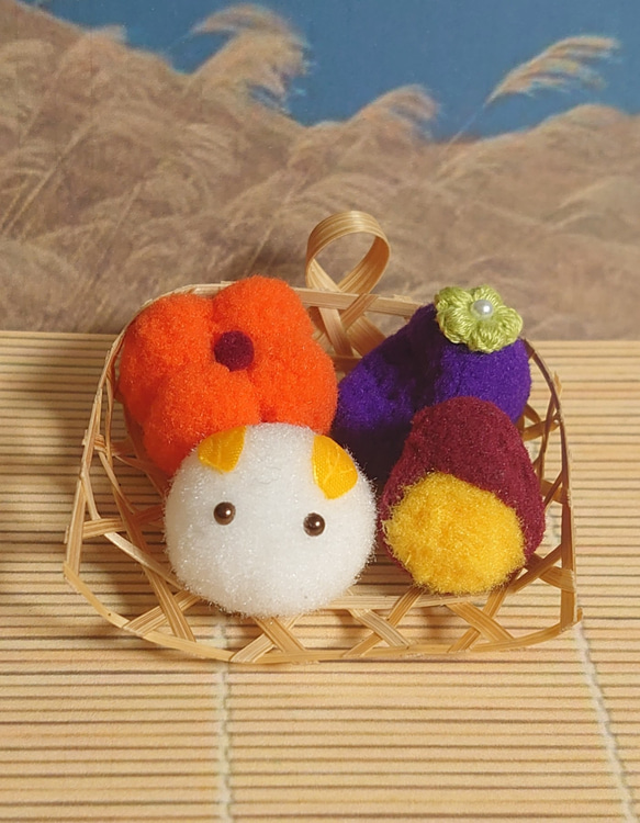 ポンポン飾り♪うさぎ饅頭と秋の味覚盛り合わせ❦橙南瓜・茄子・薩摩芋❦ 1枚目の画像