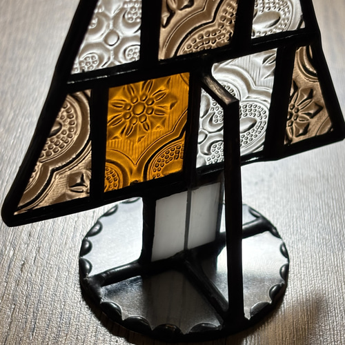 新商品）ステンドグラスの小さなもみの木（日暮れ色） 立体・オブジェ