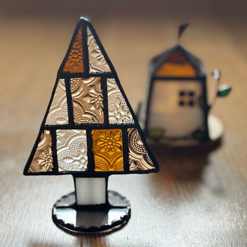 新商品）ステンドグラスの小さなもみの木（日暮れ色） 立体・オブジェ