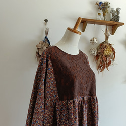 小花柄×レースワンピースブラウン 4枚目の画像