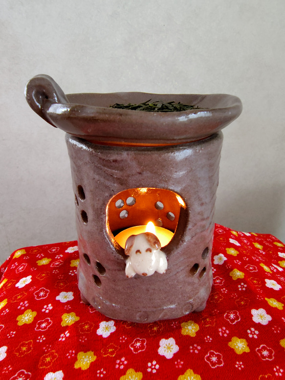 ドイツ製　ビンテージ雑貨　陶器の電気アロマ装置。可愛いわんちゃんが光って匂う！ 昭和レトロ 陶器 貯金箱 わんちゃん 犬 Fine Quality K.K Originals