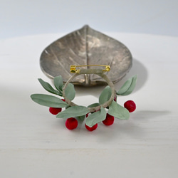 布花赤い実がキュートなヒペリカムのリングブローチ 10枚目の画像