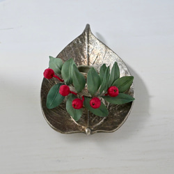 布花赤い実がキュートなヒペリカムのリングブローチ 8枚目の画像