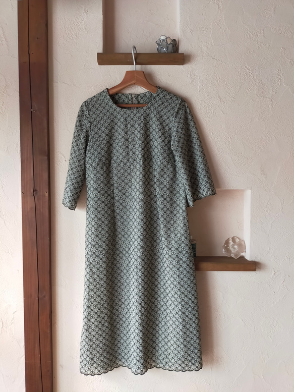 糸刺繍レースのワンピース 17枚目の画像