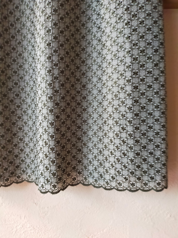 糸刺繍レースのワンピース 13枚目の画像